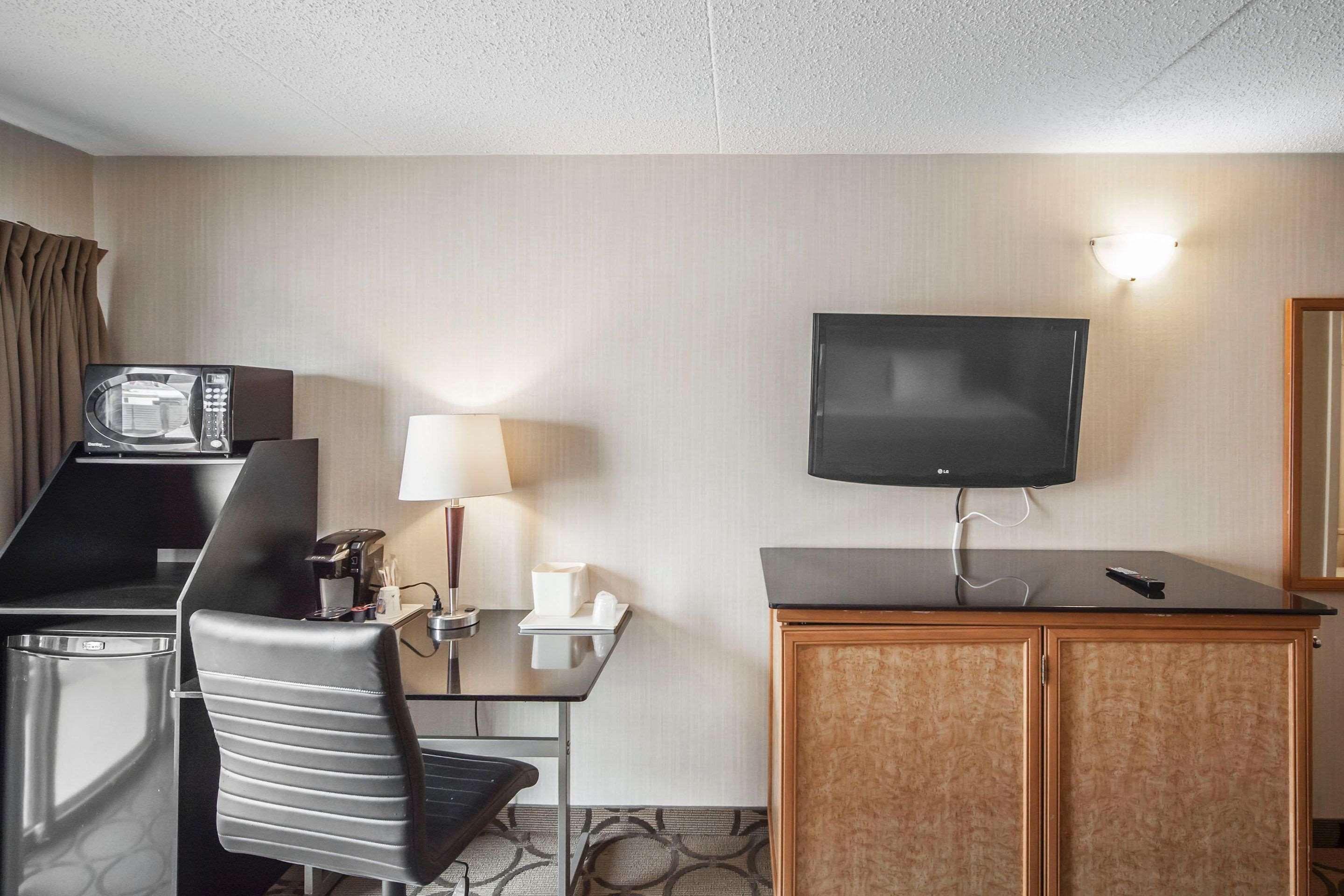 Comfort Inn West Edmonton Exterior foto